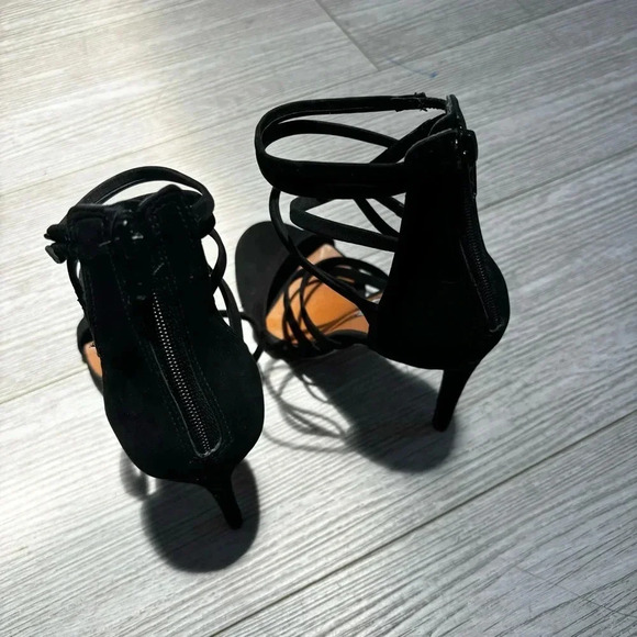 NWT Steve Madden Heels - Open Toe Strap Suede Sandals in black size 6 1/2 - Picture 6 of 9